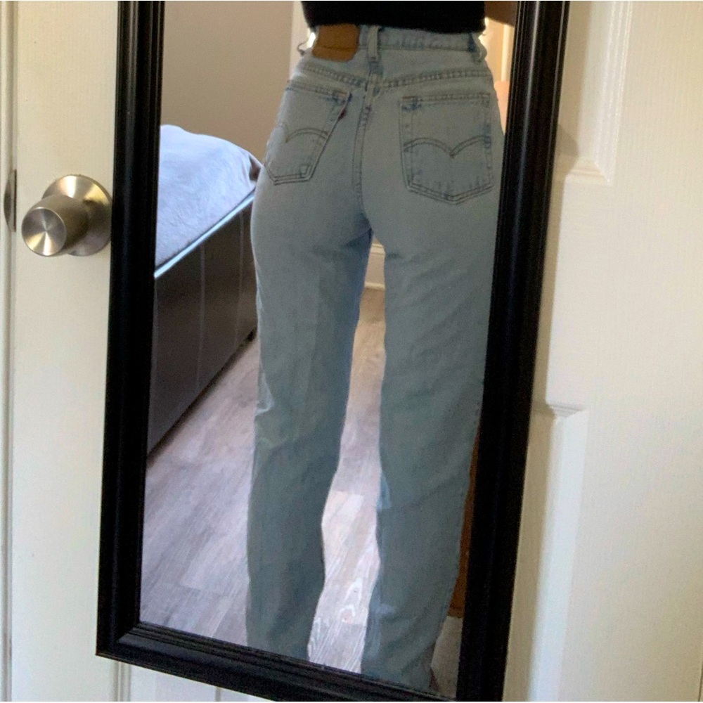 Vintage Levis Tapered Leg Jeans